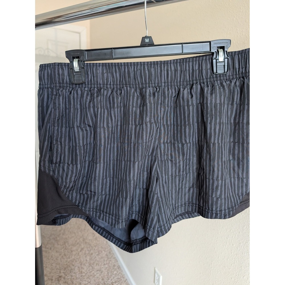Athletic Works Womens Black Grey Striped Running Shorts Size L 12-14 Zip Pocket